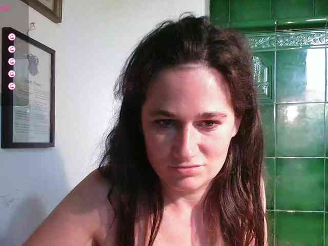 LatishaWhite webcam
