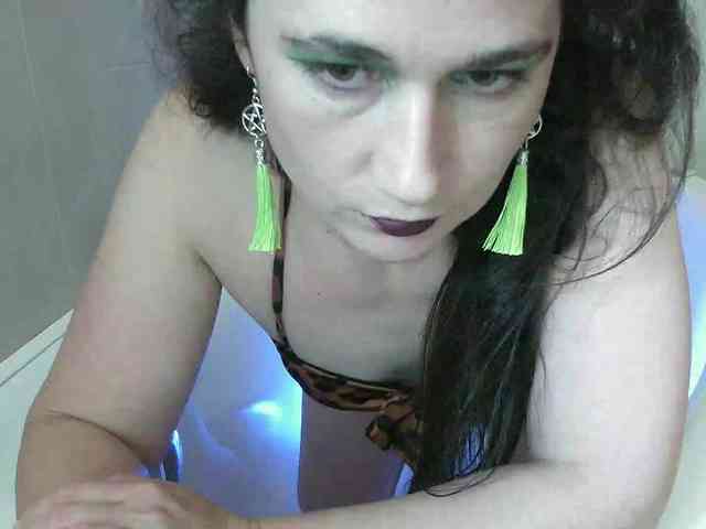 LatishaWhite webcam
