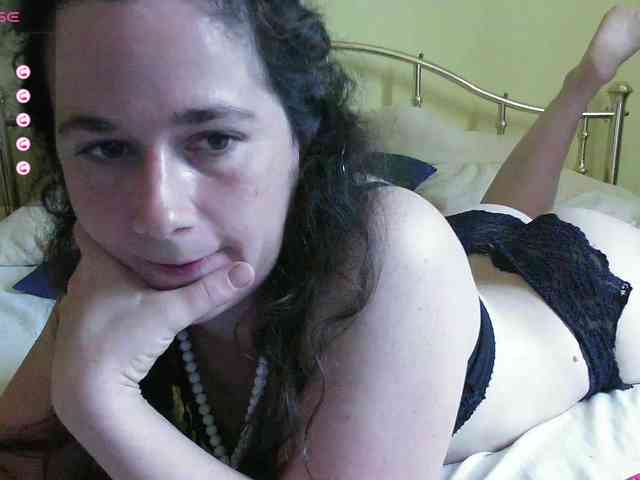 LatishaWhite webcam