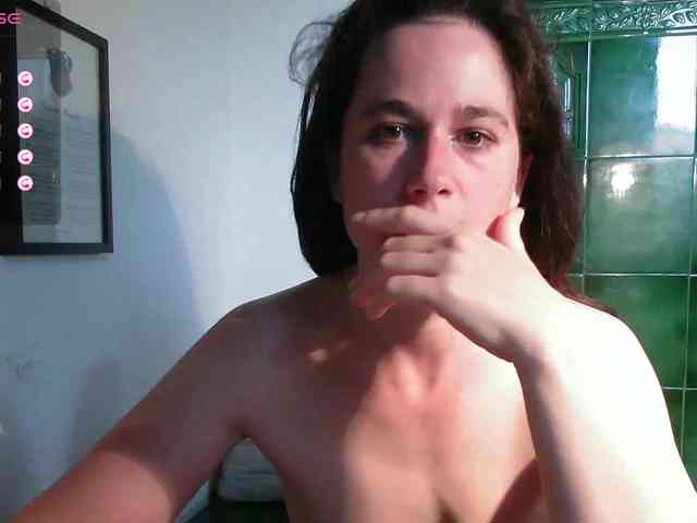 LatishaWhite webcam