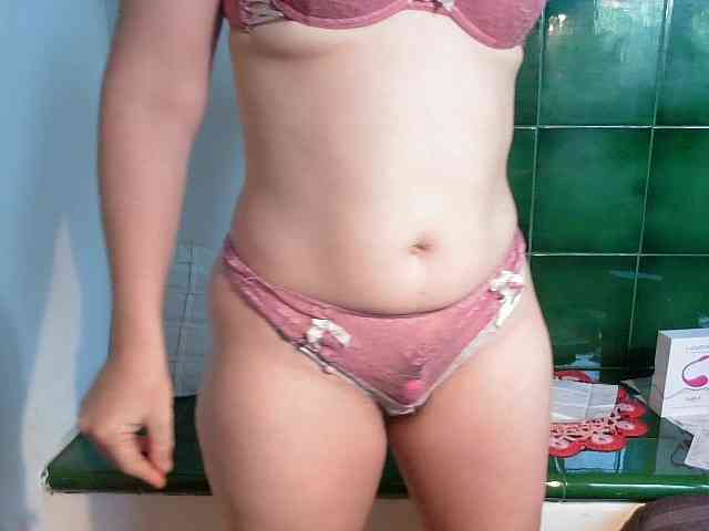 LatishaWhite webcam