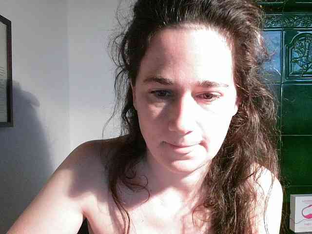 LatishaWhite webcam