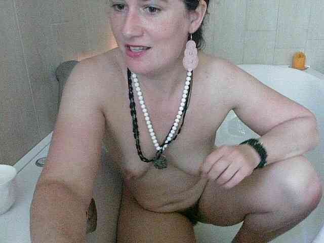 LatishaWhite webcam