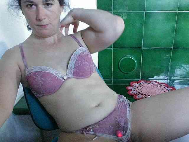 LatishaWhite webcam