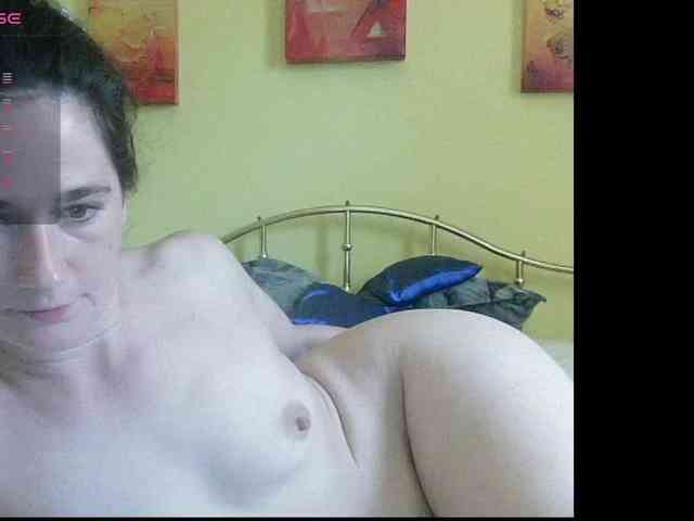 LatishaWhite webcam