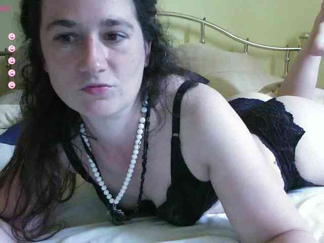 LatishaWhite webcam