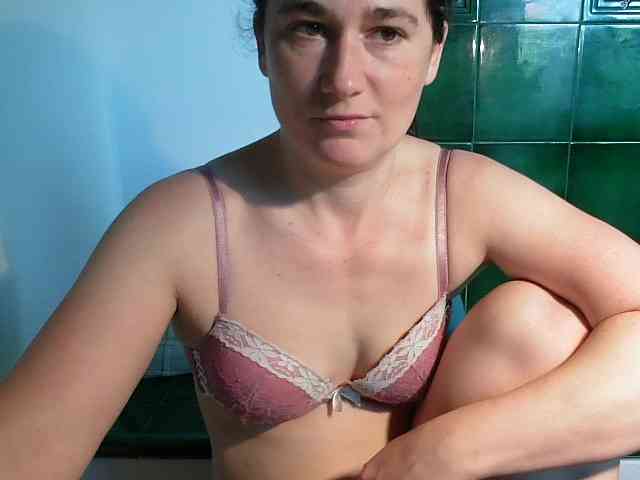 LatishaWhite webcam