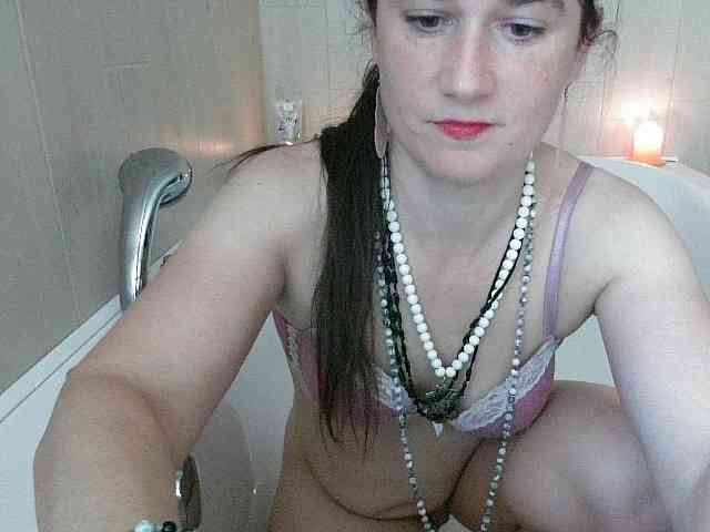 LatishaWhite webcam