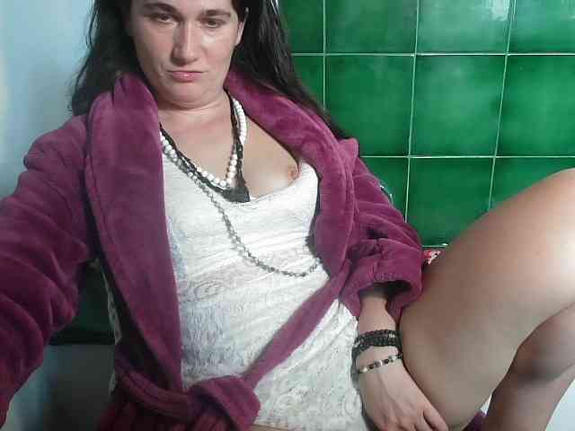 LatishaWhite webcam