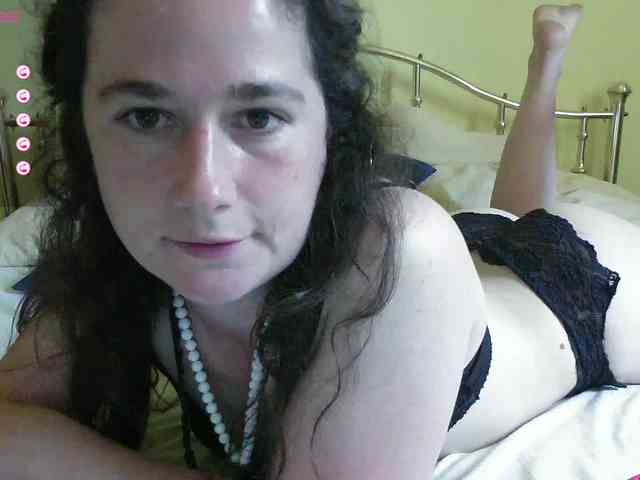 LatishaWhite webcam
