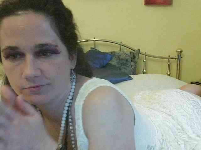LatishaWhite webcam