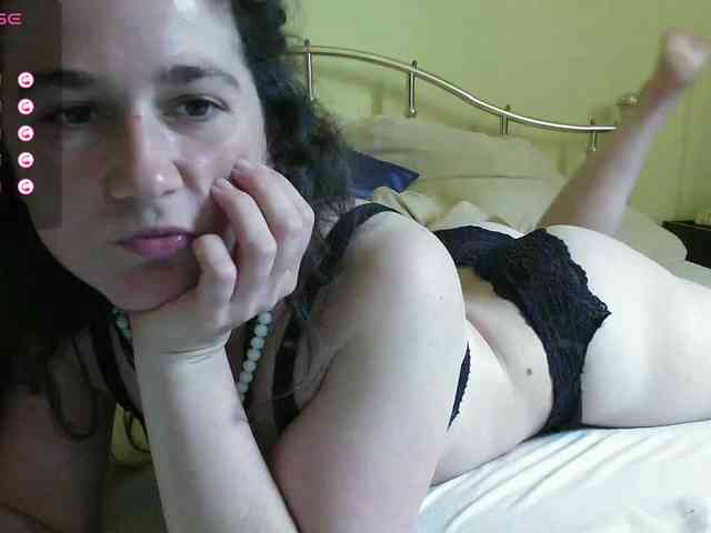LatishaWhite webcam