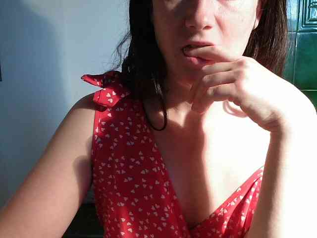 LatishaWhite webcam