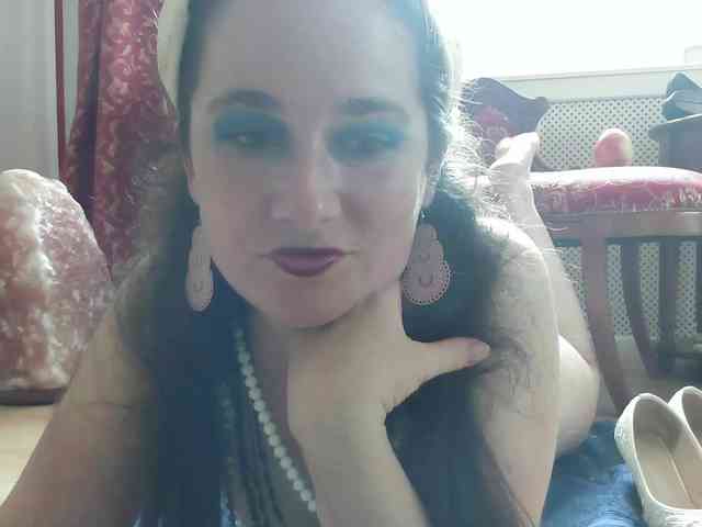 LatishaWhite webcam