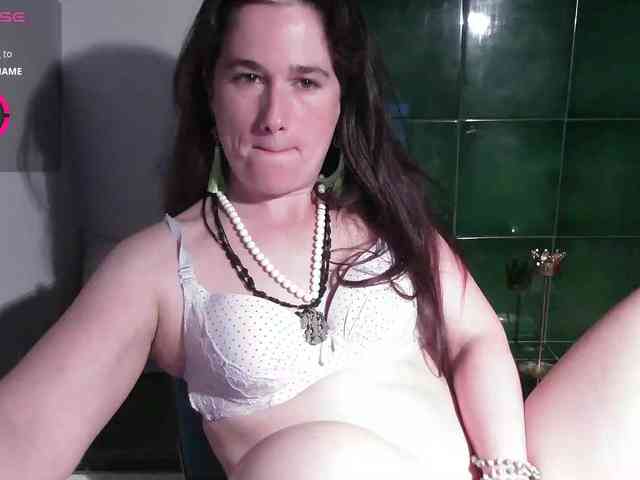 LatishaWhite webcam