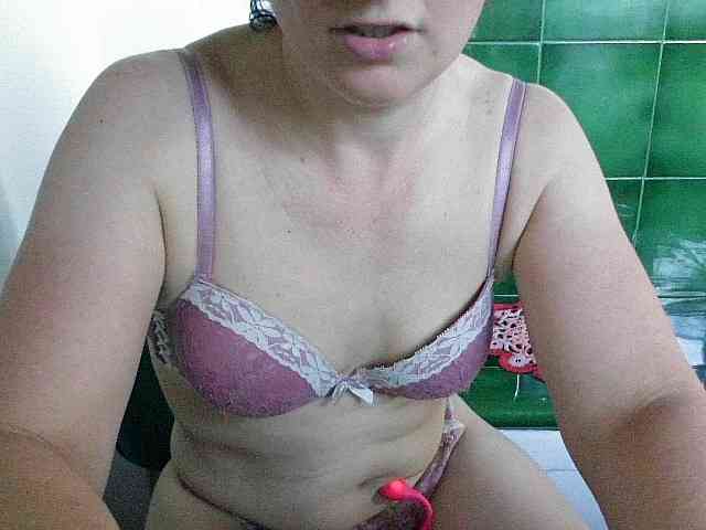 LatishaWhite webcam