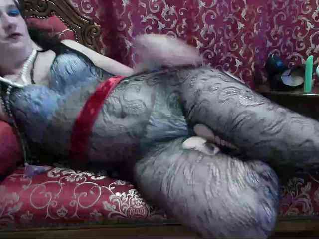 LatishaWhite webcam