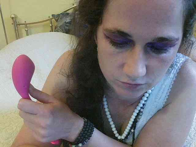 LatishaWhite webcam