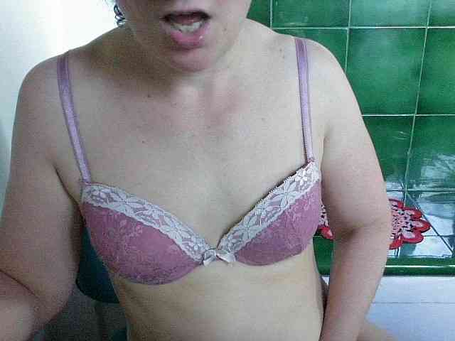 LatishaWhite webcam