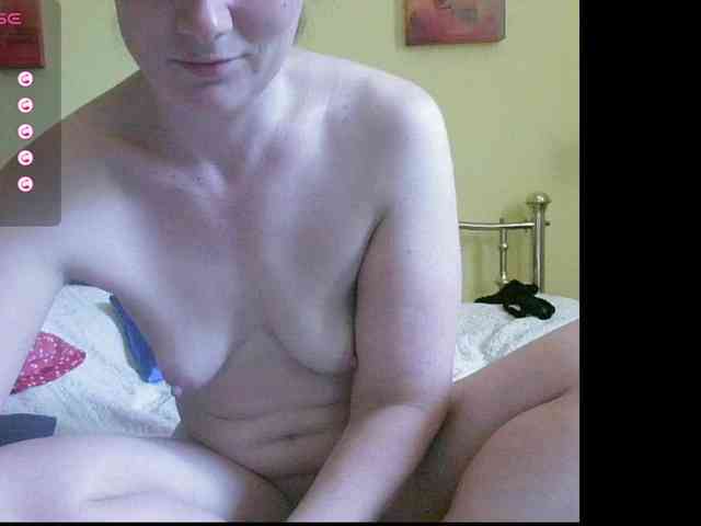LatishaWhite webcam