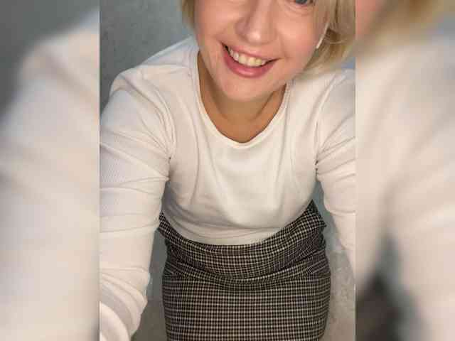 CozySandra webcam