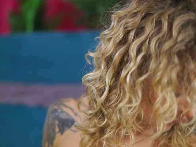 Модель: CurlyNatasha