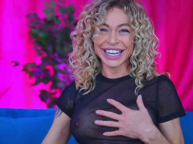 Модель: CurlyNatasha