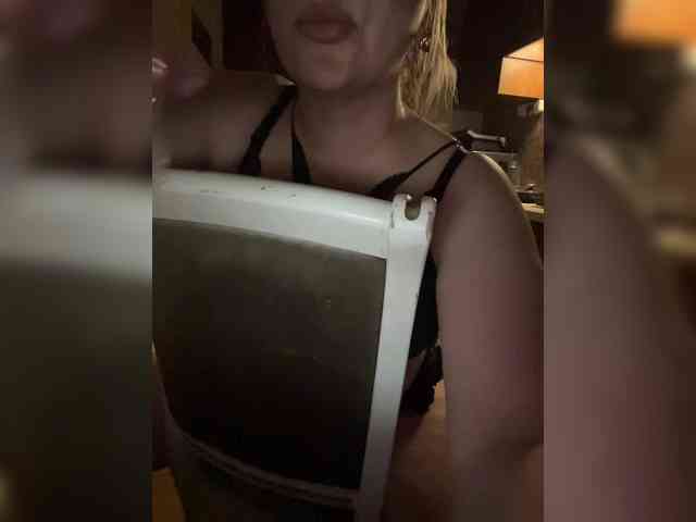 AnnaMilc webcam