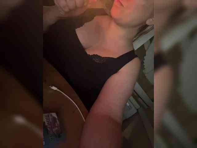 AnnaMilc webcam