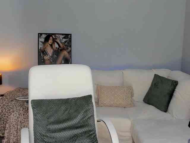 AnyaRayne webcam