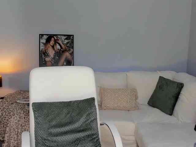 AnyaRayne webcam