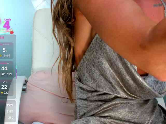AnyaRayne webcam