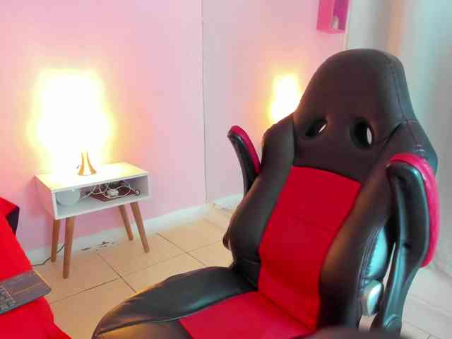 AgathaSmile webcam