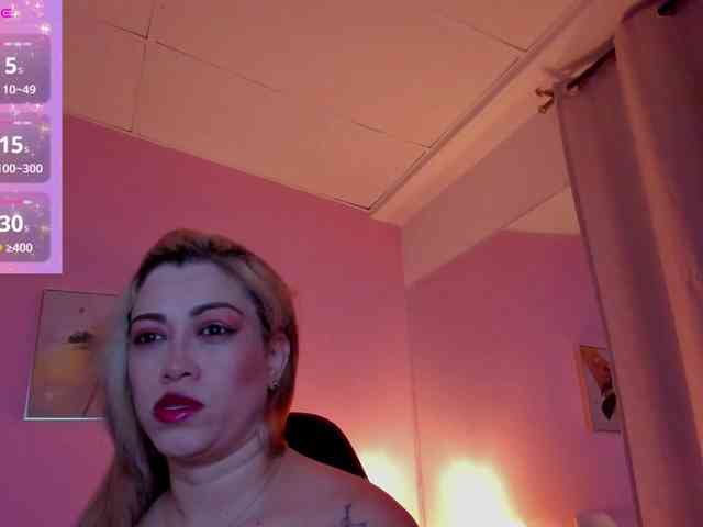 AgathaSmile webcam