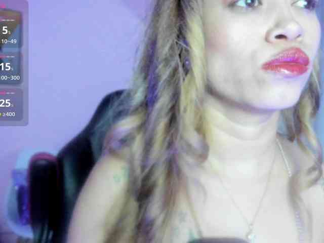 AgathaSmile webcam