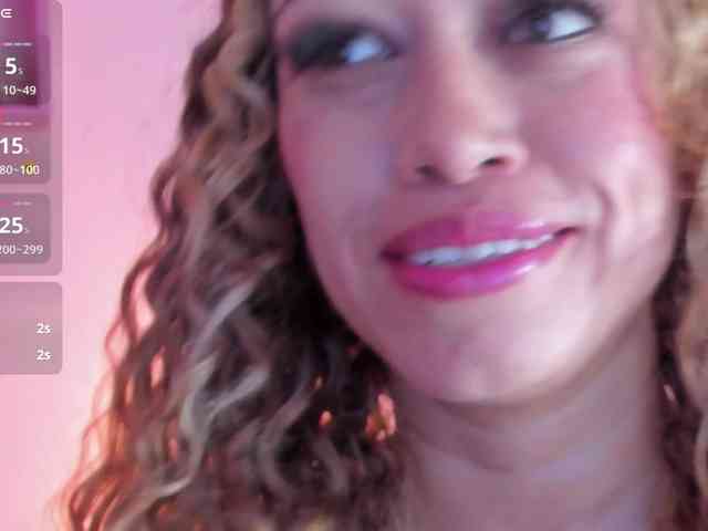AgathaSmile webcam