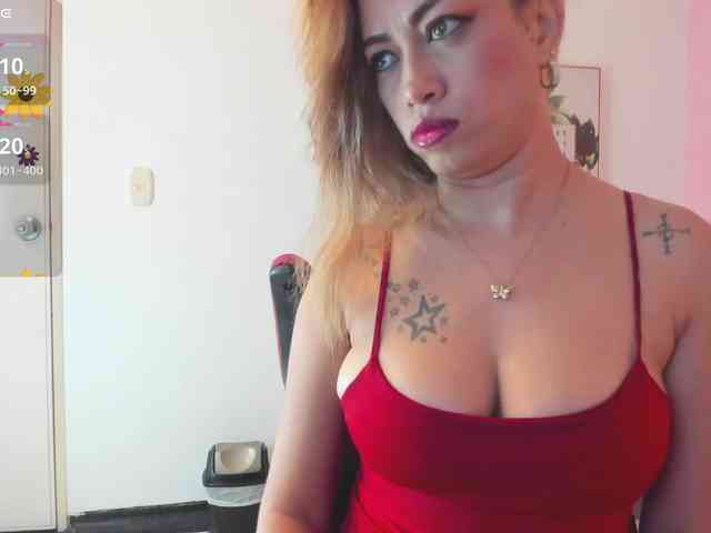 AgathaSmile webcam
