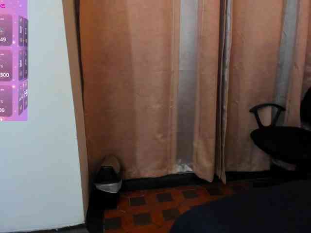 AgathaSmile webcam