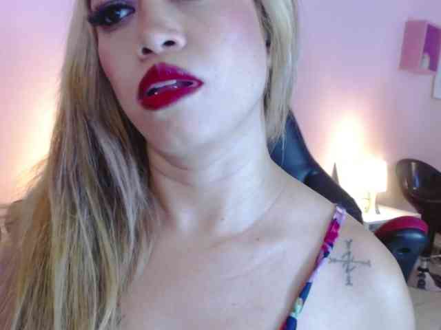 AgathaSmile webcam