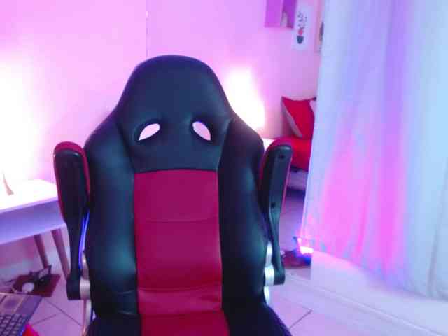 AgathaSmile webcam