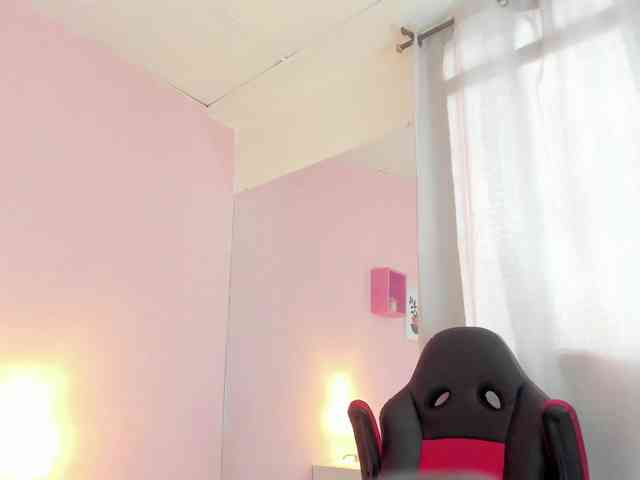AgathaSmile webcam