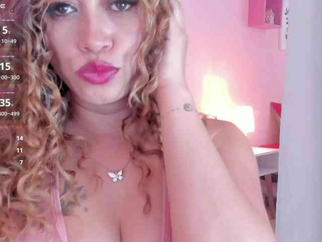 AgathaSmile webcam