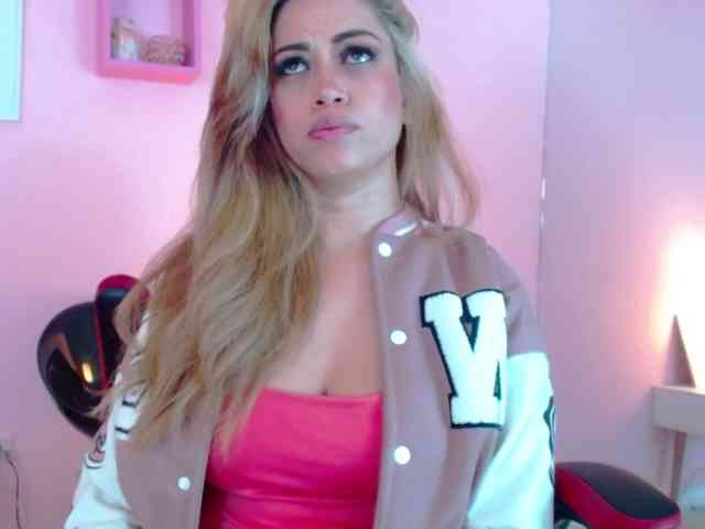 AgathaSmile webcam