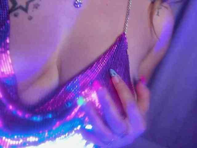 AgathaSmile webcam
