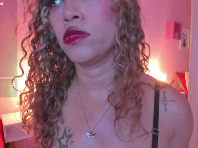 AgathaSmile webcam