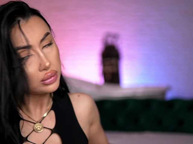 ZennySings's BongaCams show and profile