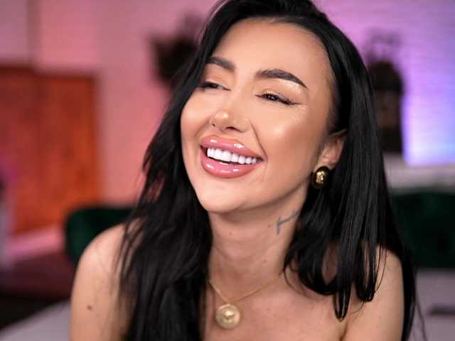 ZennySings's BongaCams show and profile