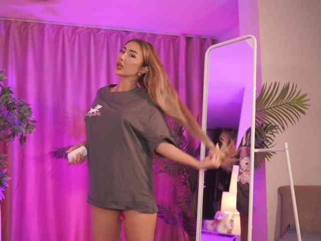 ZennySings webcam
