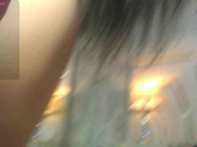 SoniaDevine webcam