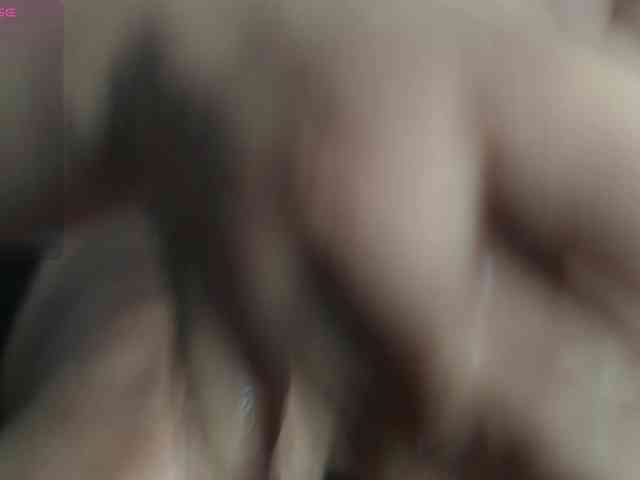 SoniaDevine webcam
